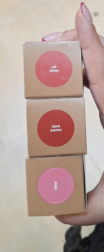رژگونه جیبی فروش ویژه(pocket blush)محصول جدید برند محبوب Rhode با وزن ۱۰ گرم