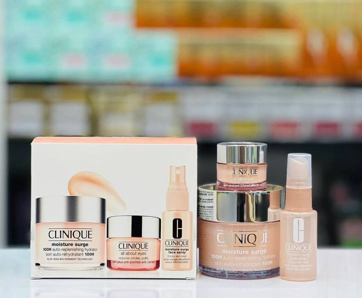 پک ۳ عددی کلینیک شامل آبرسان Moisture Surge، اسپری صورت و دور چشم All About Eyes | روتین طراوتبخش